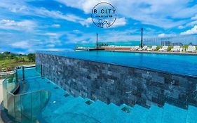 Mid Valley Southkey Mosaic By Rr Jbcity